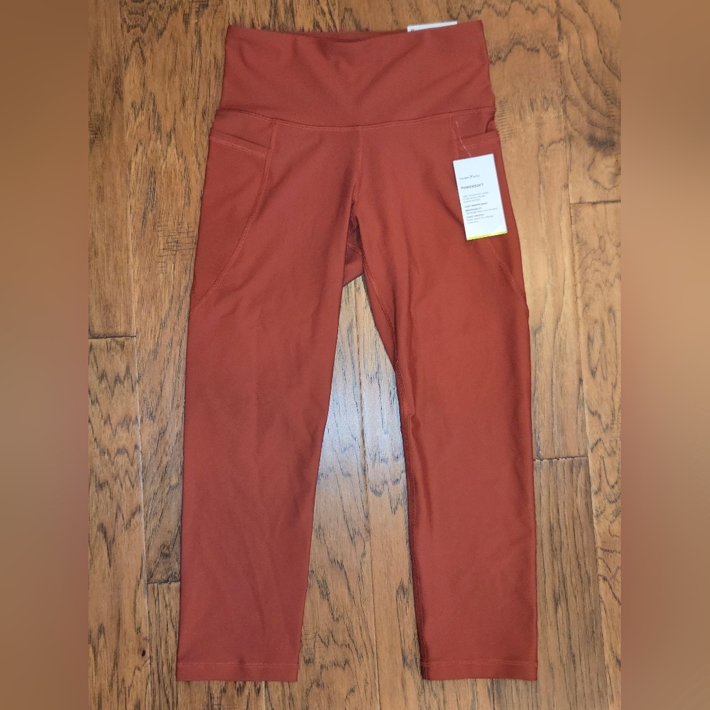 Old Navy Active PowerSoft Cropped Leggings (S)